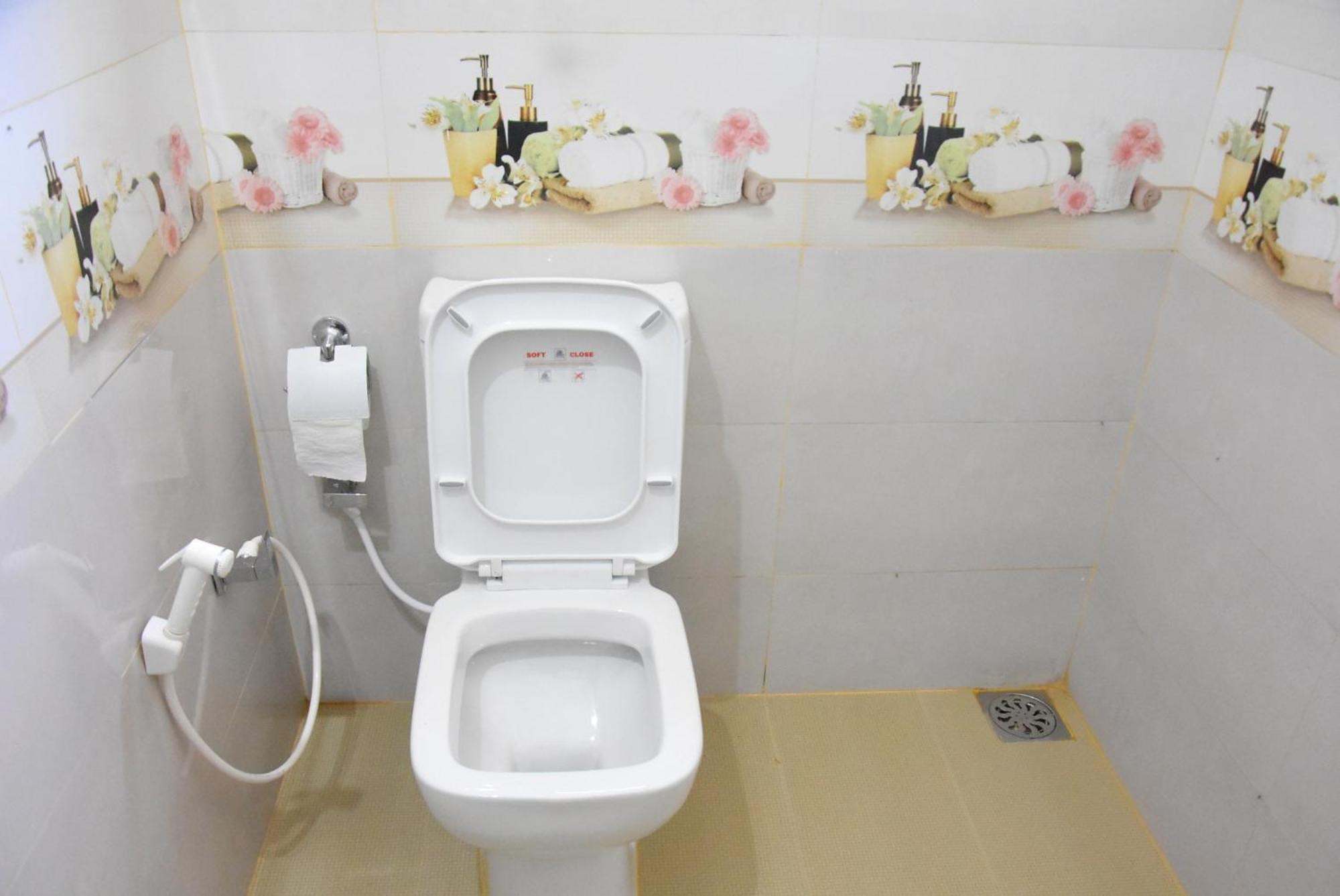Silverline Guest House أنرادابورام المظهر الخارجي الصورة