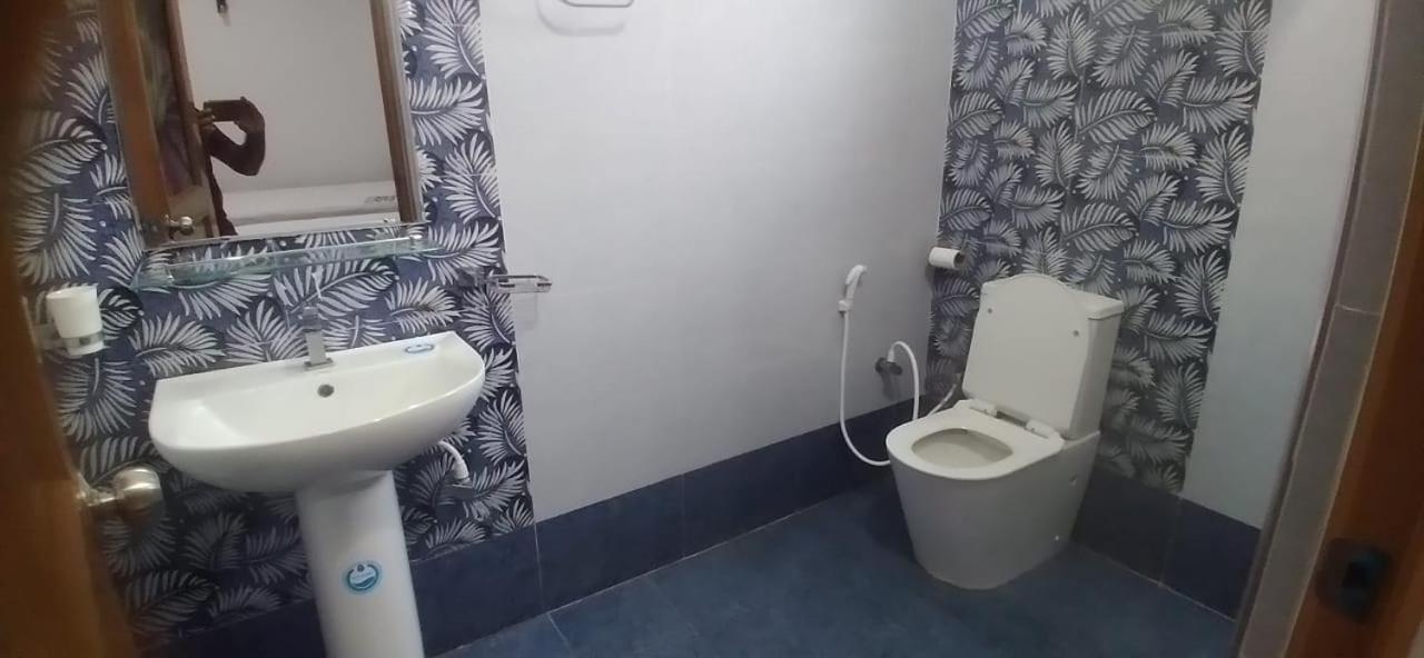 Silverline Guest House أنرادابورام المظهر الخارجي الصورة